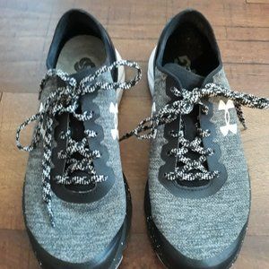Women's Under Armour Running Shoes Size 7.5M Black